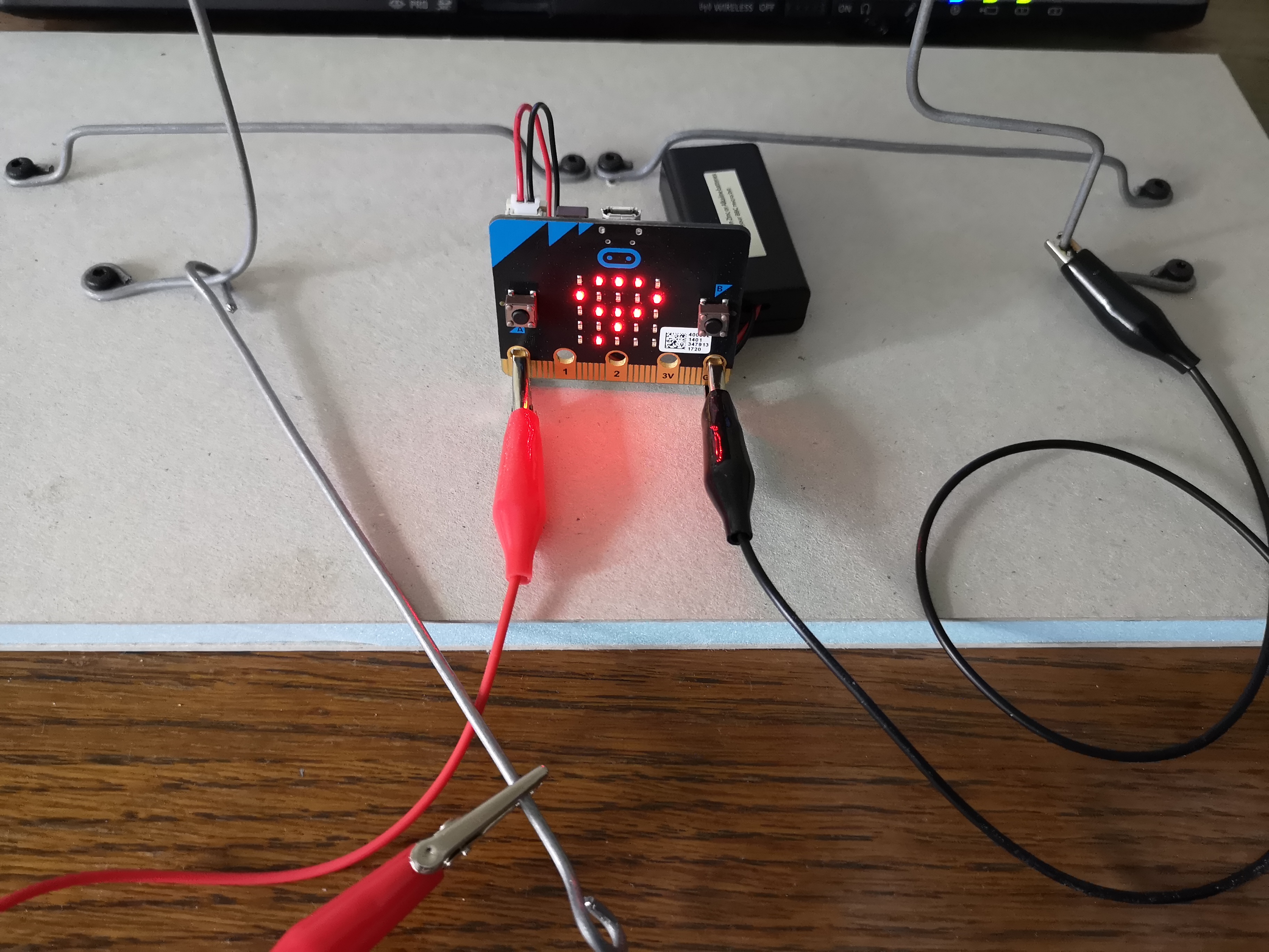 Project Task - the Wire — Block-based programming in MakeCode