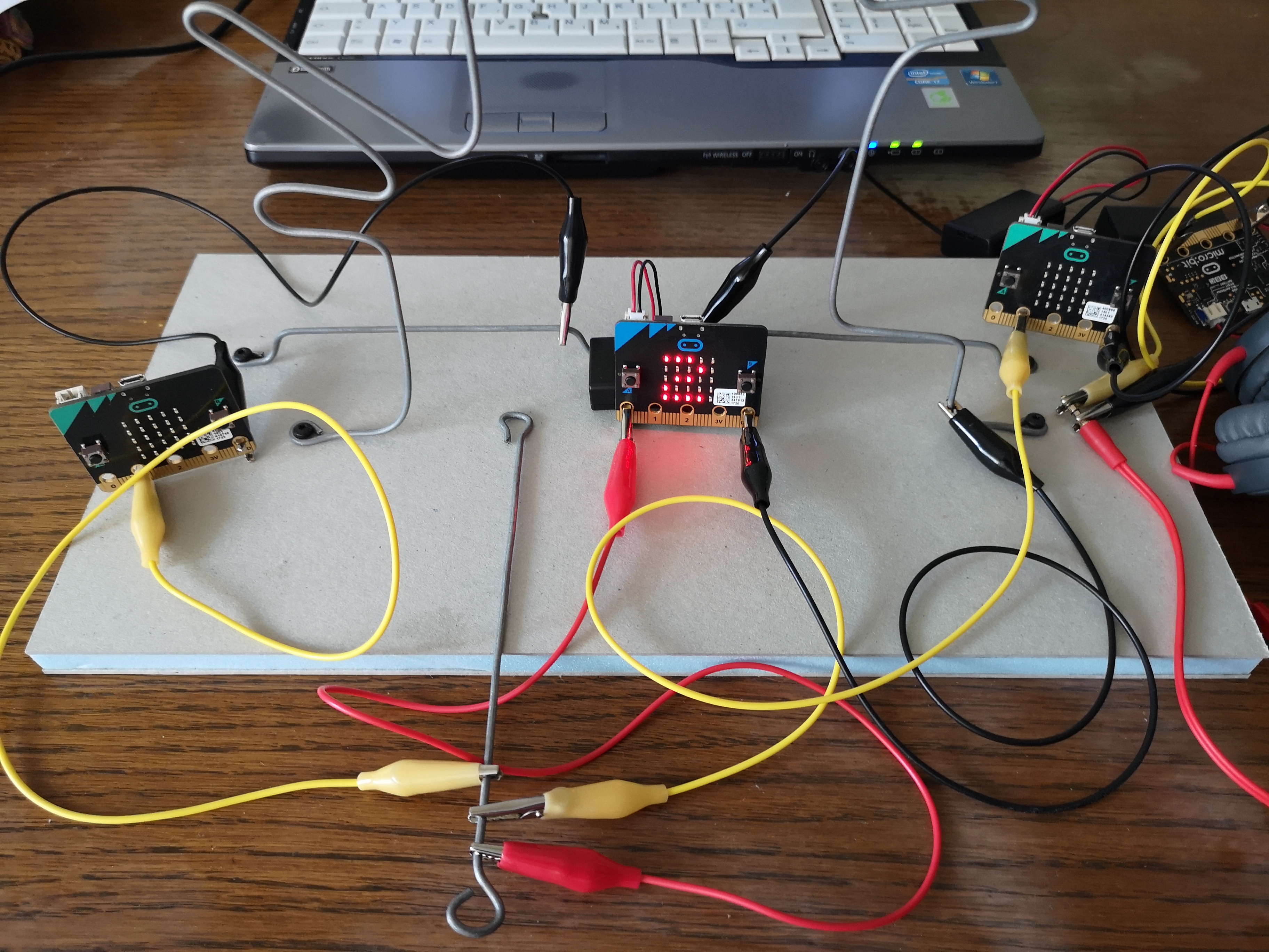 Project Task - the Wire — Block-based programming in MakeCode